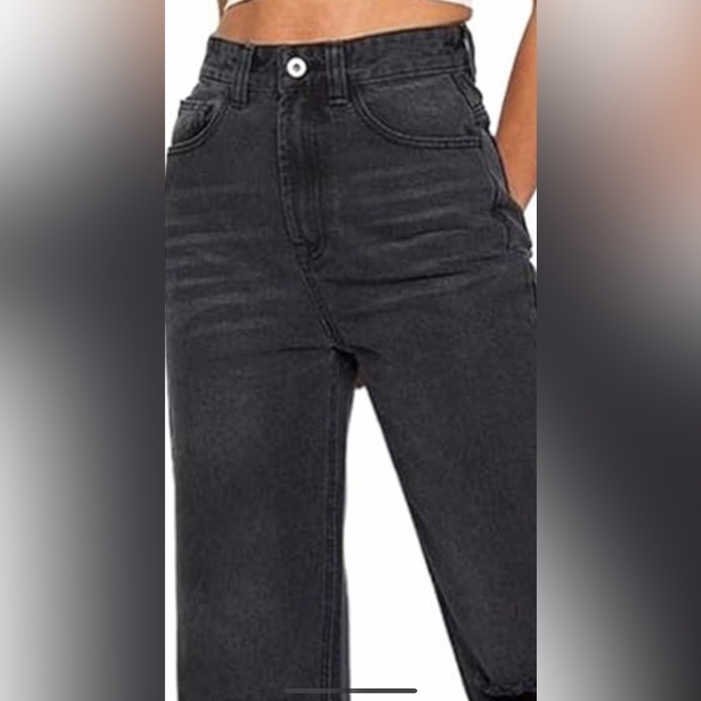 Eighty Two Black Faded Mom Jeans High Rise
Distressed Knee Sz 5 EUC - Picture 4 of 12